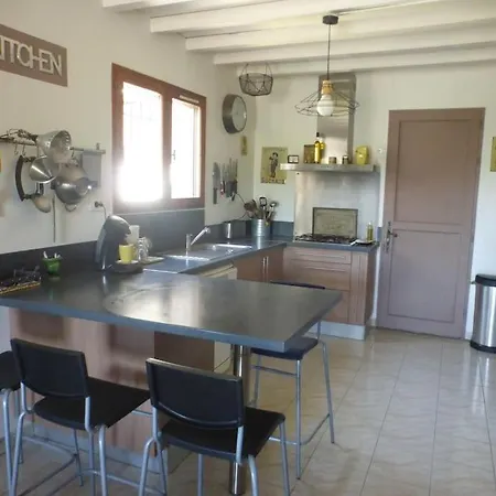 Villa 120 M2 Terrain 1200m2 Piscine Aubais